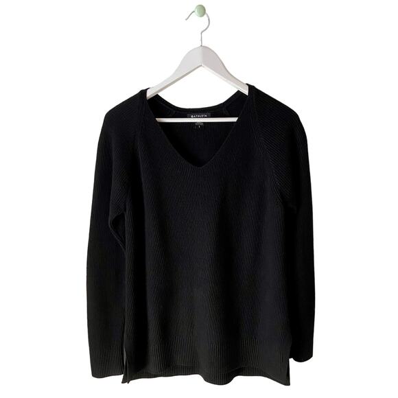 Athleta Sweaters - Athleta Black V-Neck Sweater Size Small